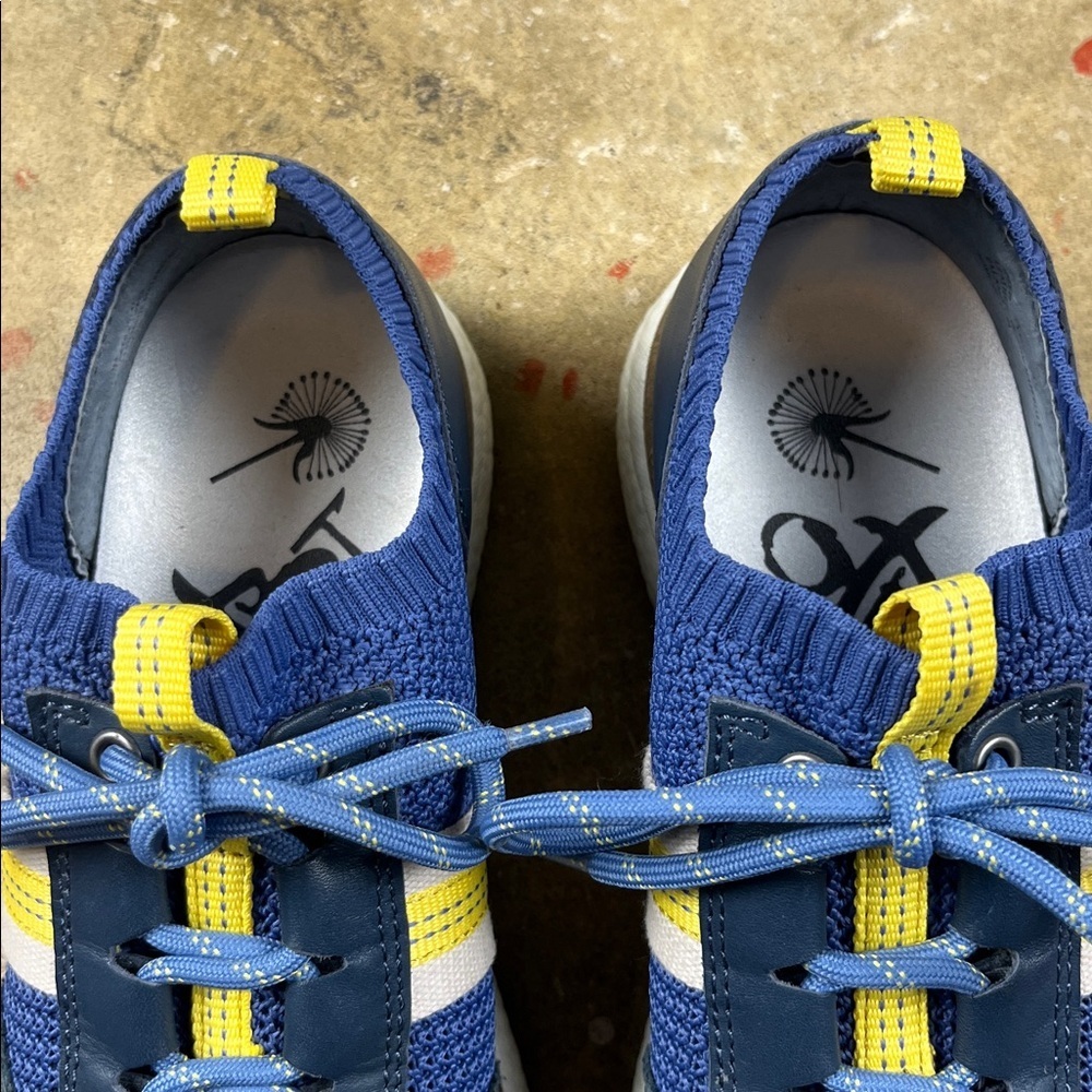 OTBT Speed shoe in Blue, Yellow and white
Size: 7 - Picture 2 of 9